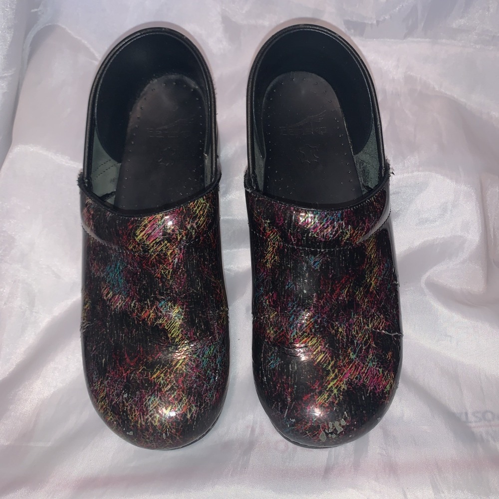 Dansko Patent‎ Leather Rainbow Clogs 40 (9.5 - 10)